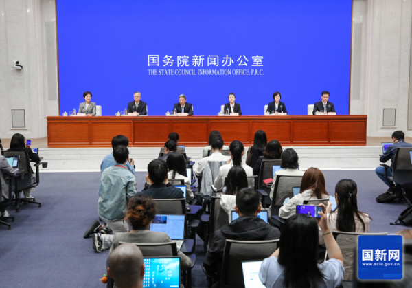 恒盛策略 5月20日实施 民营经济促进法创下多个“第一次”